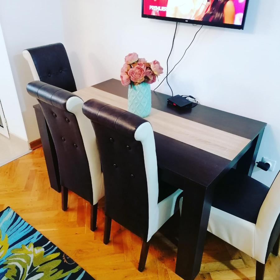 Marina Jacuzzi Apartment Free Parking Novi Sad Exterior foto