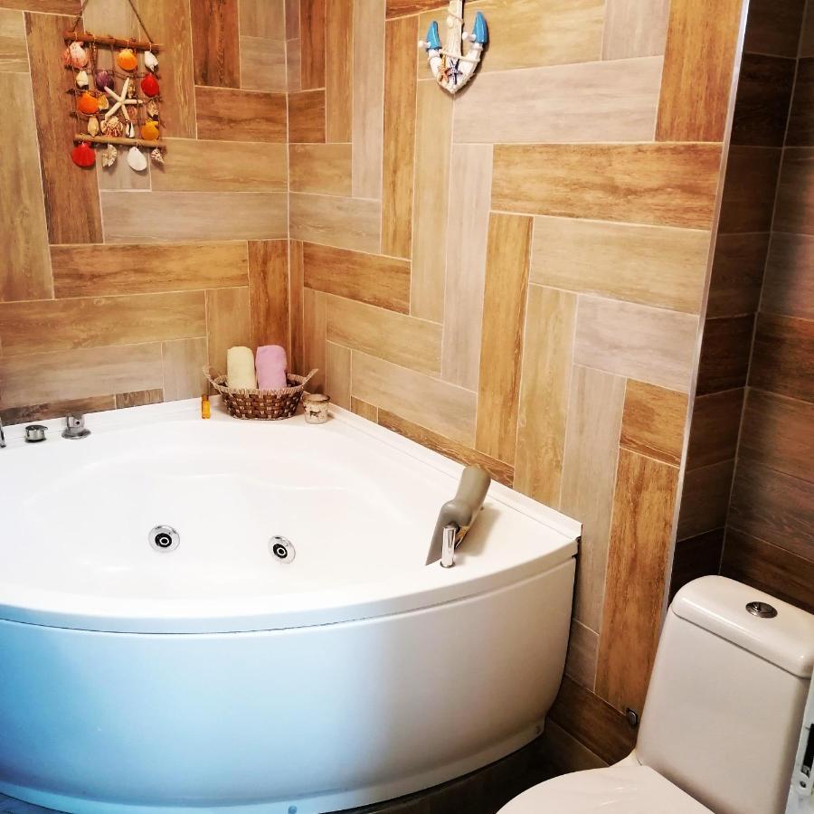 Marina Jacuzzi Apartment Free Parking Novi Sad Exterior foto